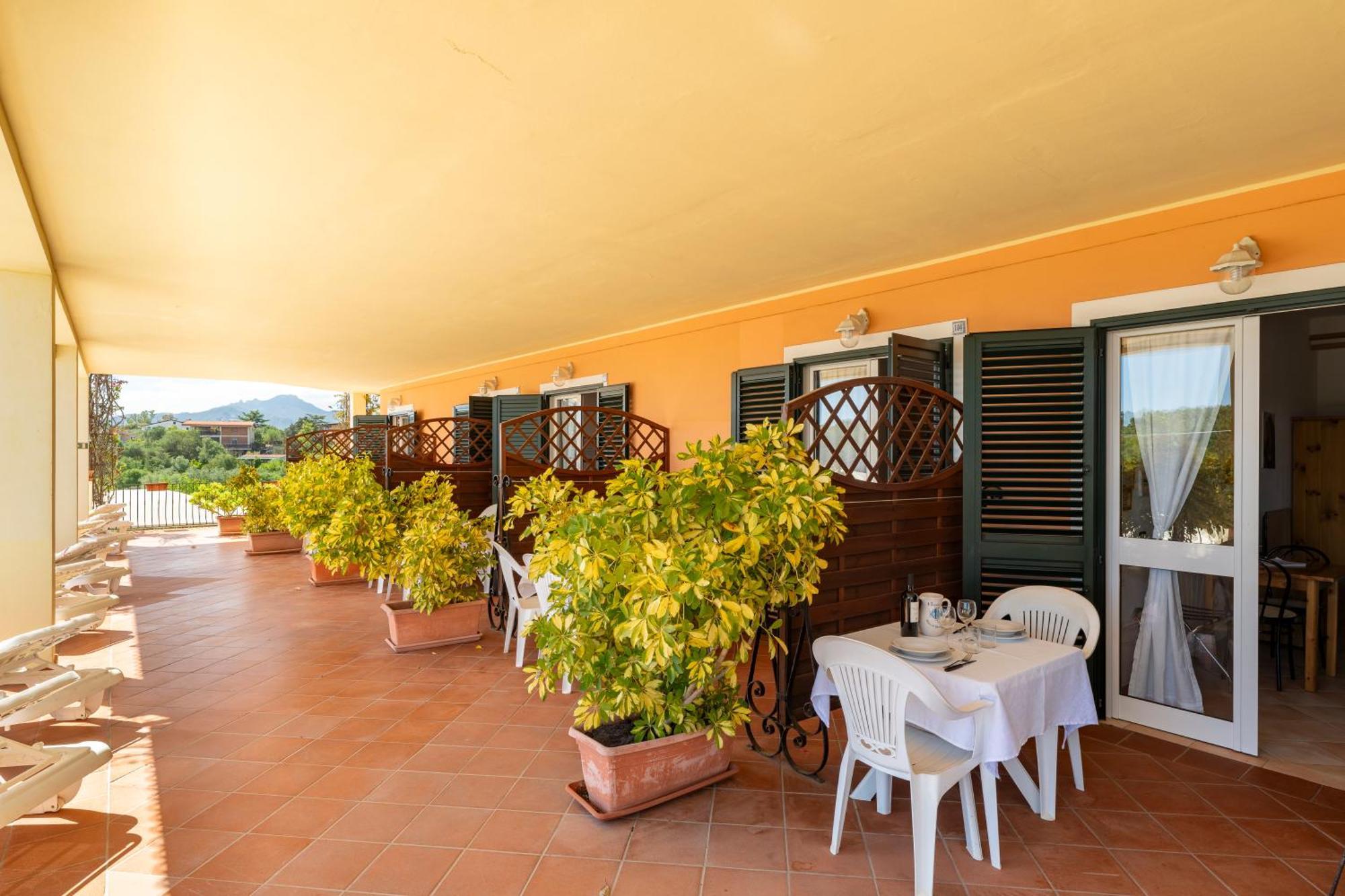 Hotel Domus De Janas Sul Mare Bari Sardo Esterno foto