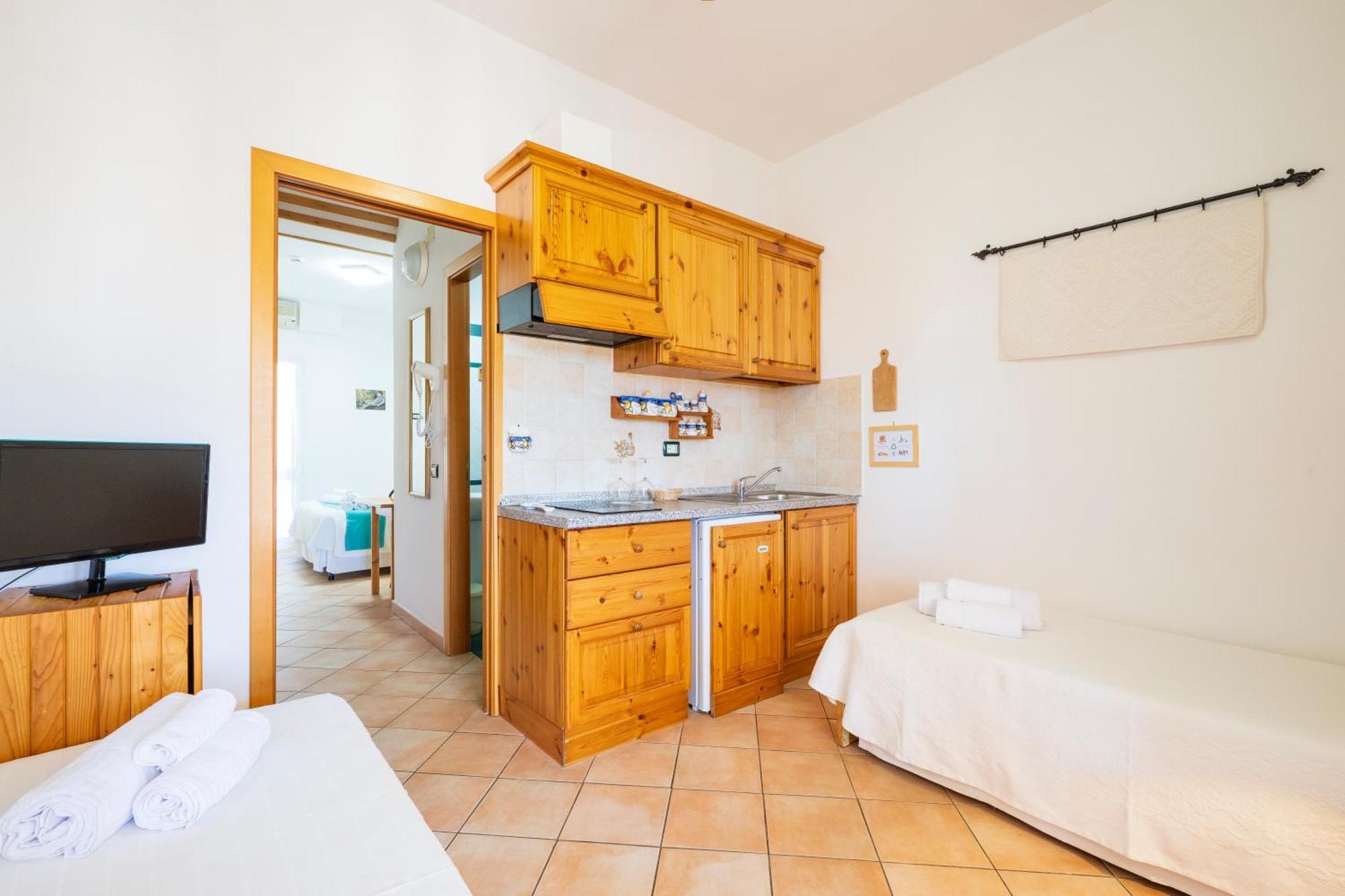 Hotel Domus De Janas Sul Mare Bari Sardo Esterno foto