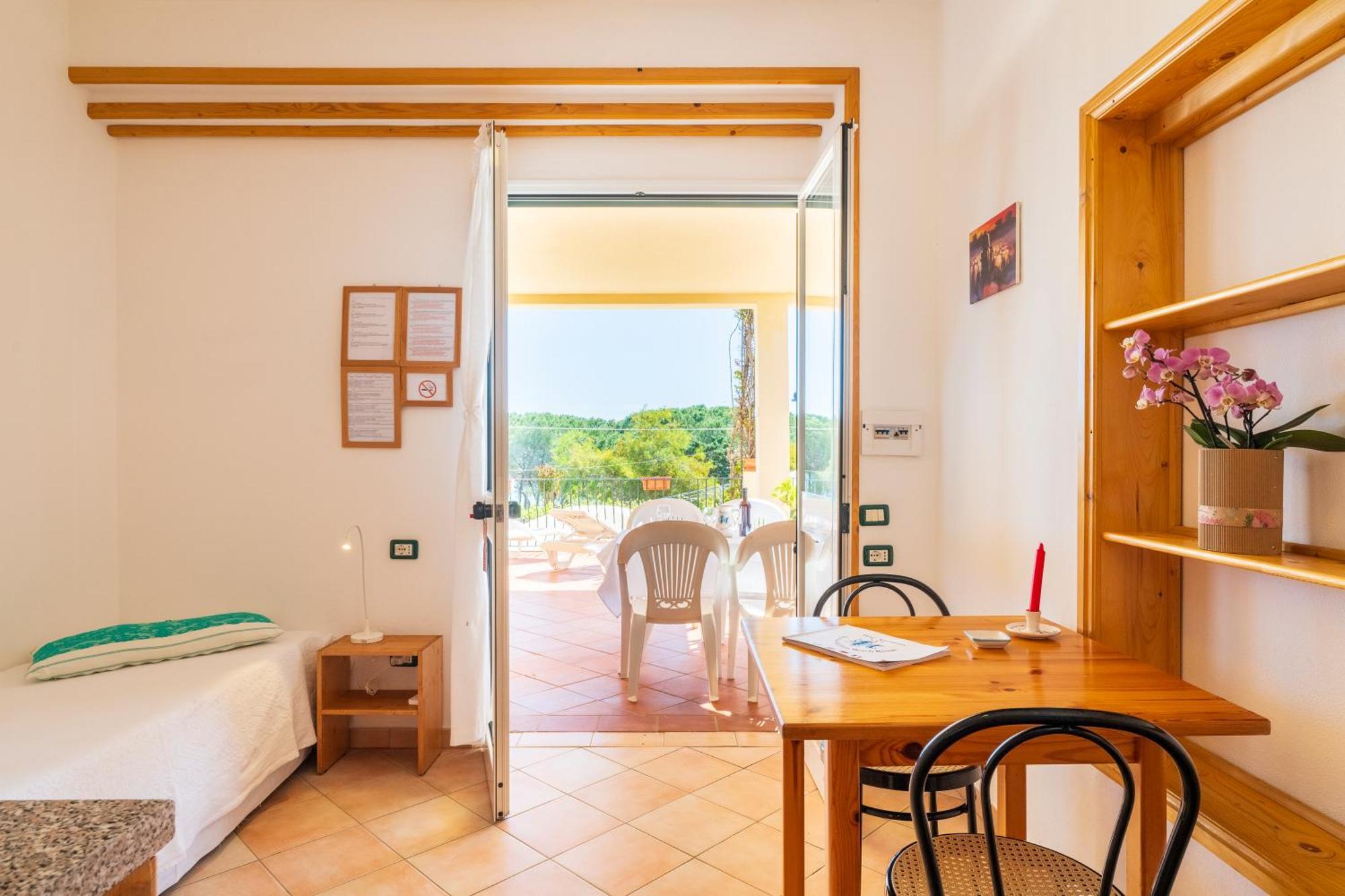 Hotel Domus De Janas Sul Mare Bari Sardo Esterno foto
