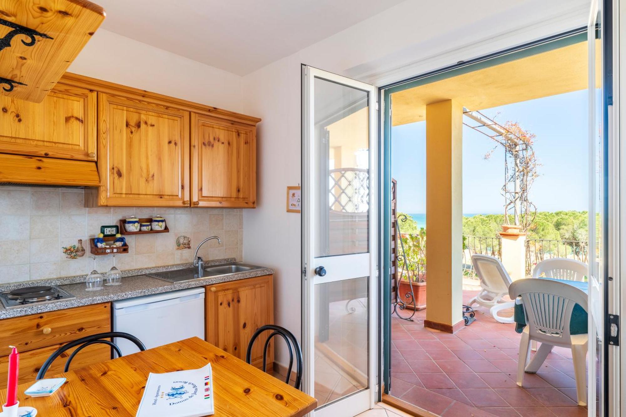 Hotel Domus De Janas Sul Mare Bari Sardo Esterno foto