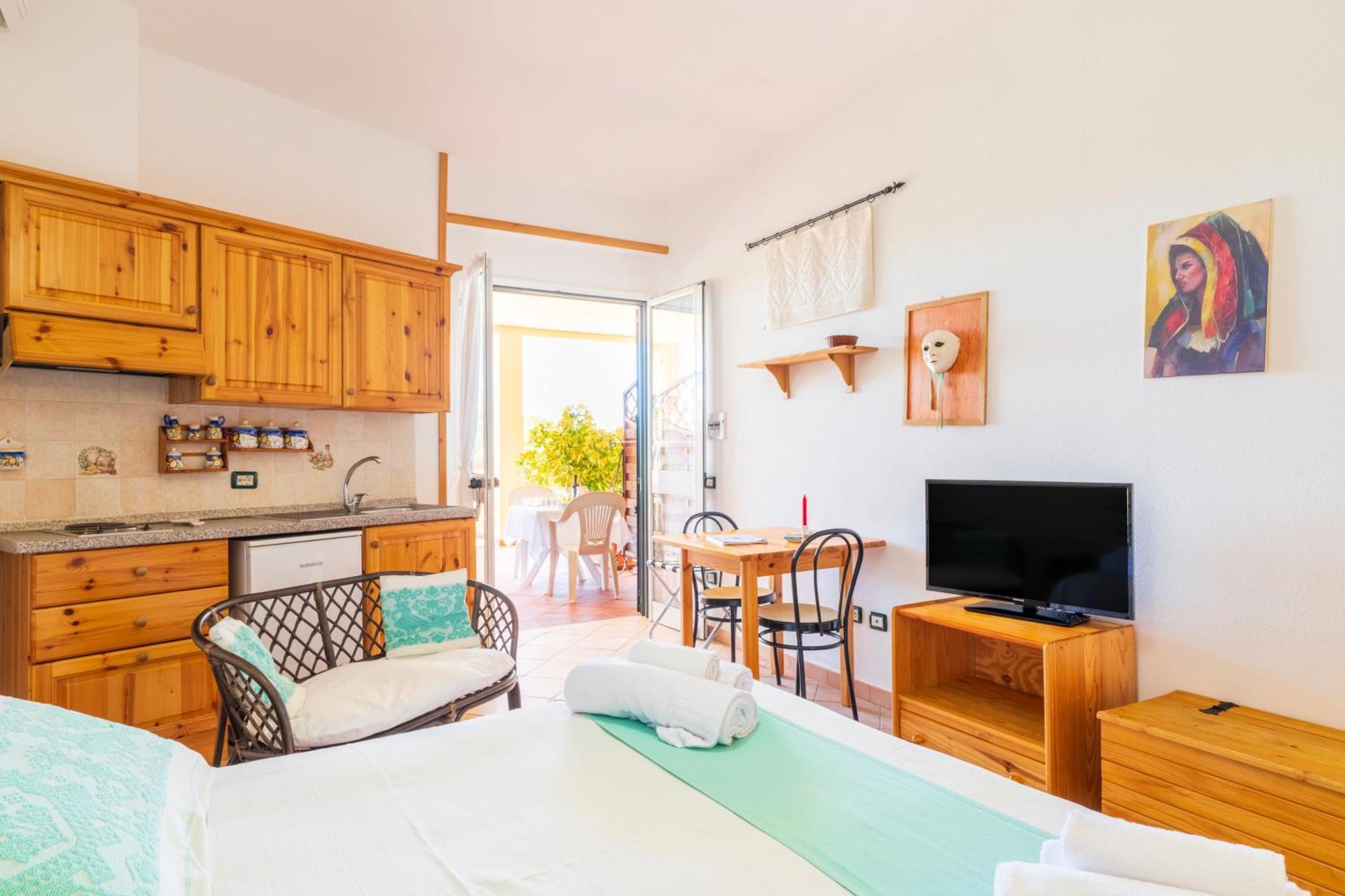Hotel Domus De Janas Sul Mare Bari Sardo Esterno foto