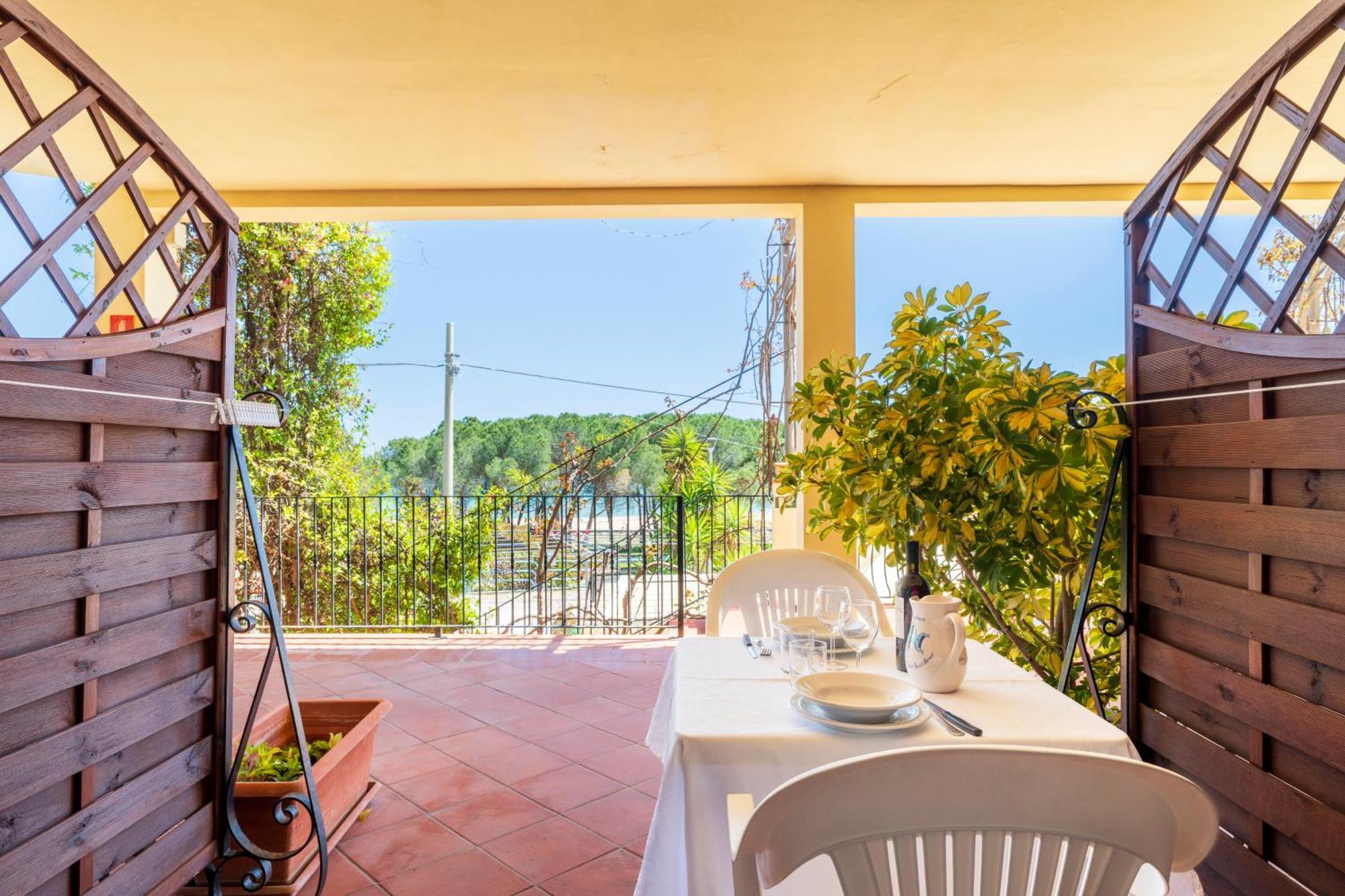 Hotel Domus De Janas Sul Mare Bari Sardo Esterno foto