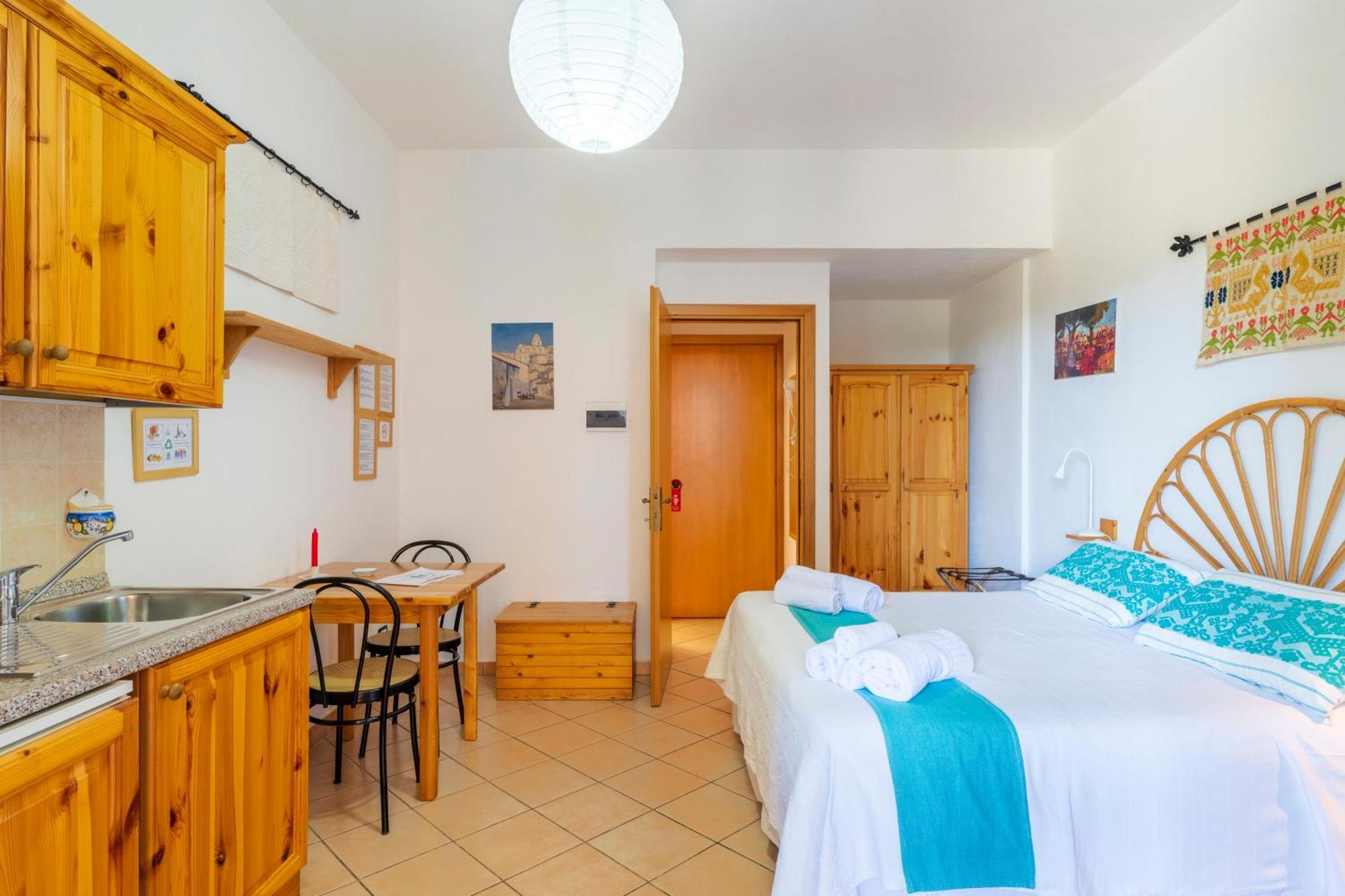 Hotel Domus De Janas Sul Mare Bari Sardo Esterno foto