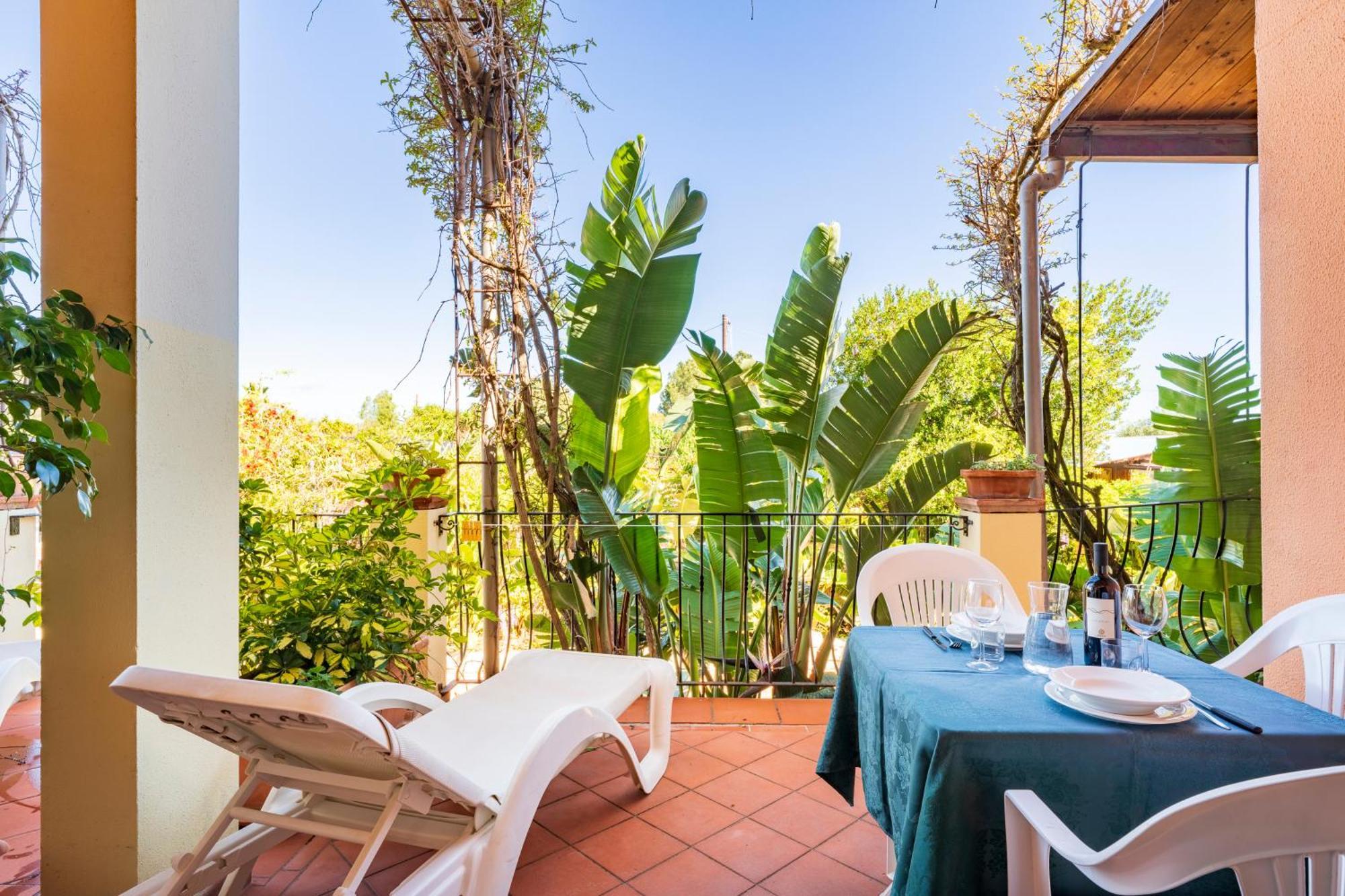 Hotel Domus De Janas Sul Mare Bari Sardo Esterno foto