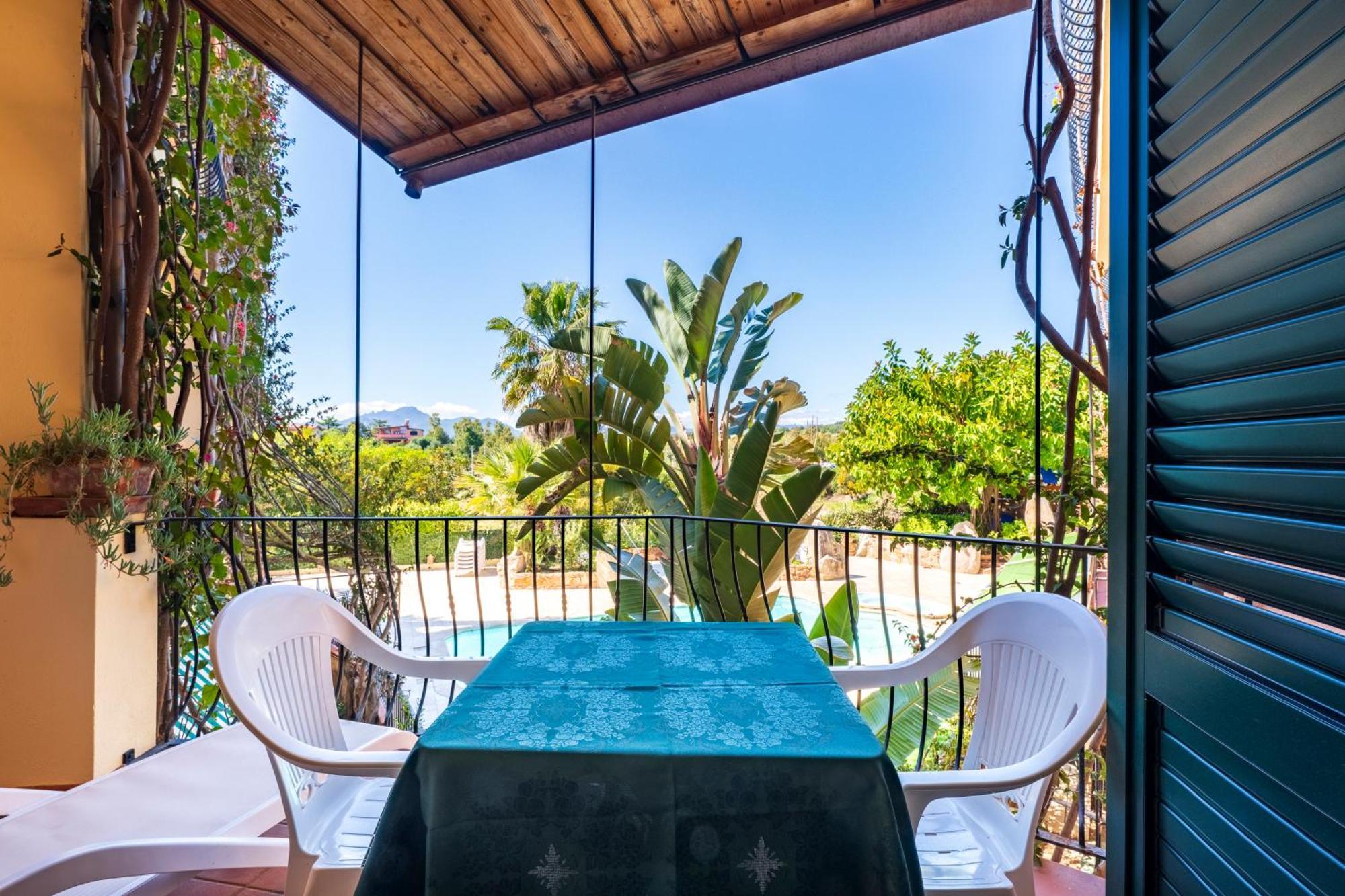 Hotel Domus De Janas Sul Mare Bari Sardo Esterno foto