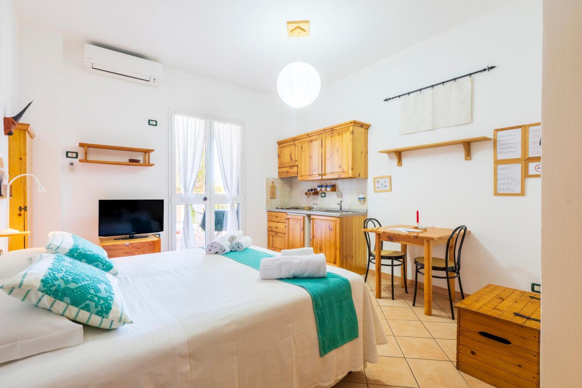 Hotel Domus De Janas Sul Mare Bari Sardo Esterno foto